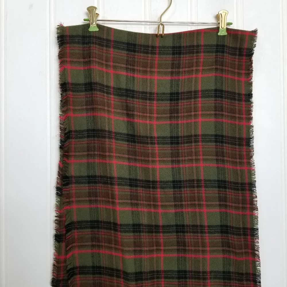 Eddie Bauer Red Green Plaid Flannel Scarf Fringe Winter Cozy Classic